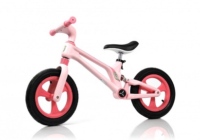Детский беговел Rivertoys М002БХ надувные колеса