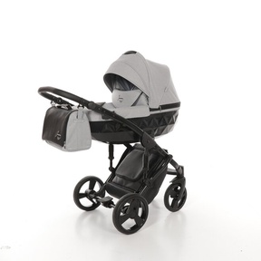 Коляска JUNAMA DIAMOND 3 в 1