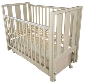 Детская кровать Кедр Lada1 с маятником, автостенкой, ящиком, колесами