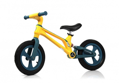 Детский беговел Rivertoys М002БХ надувные колеса